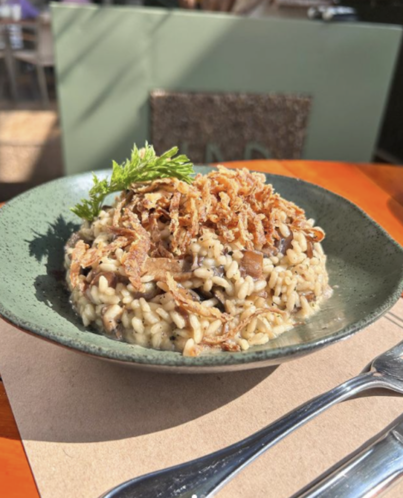 UNA ROOFTOP – Una Roof Top Bar e Restaurante